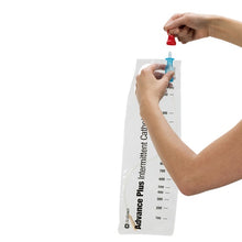 Charger l'image dans la galerie, Cathéter intermittent à système fermé Advance Plus - régulier 10FR